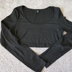SHEIN Black Fitted Long Sleeve Crop Top